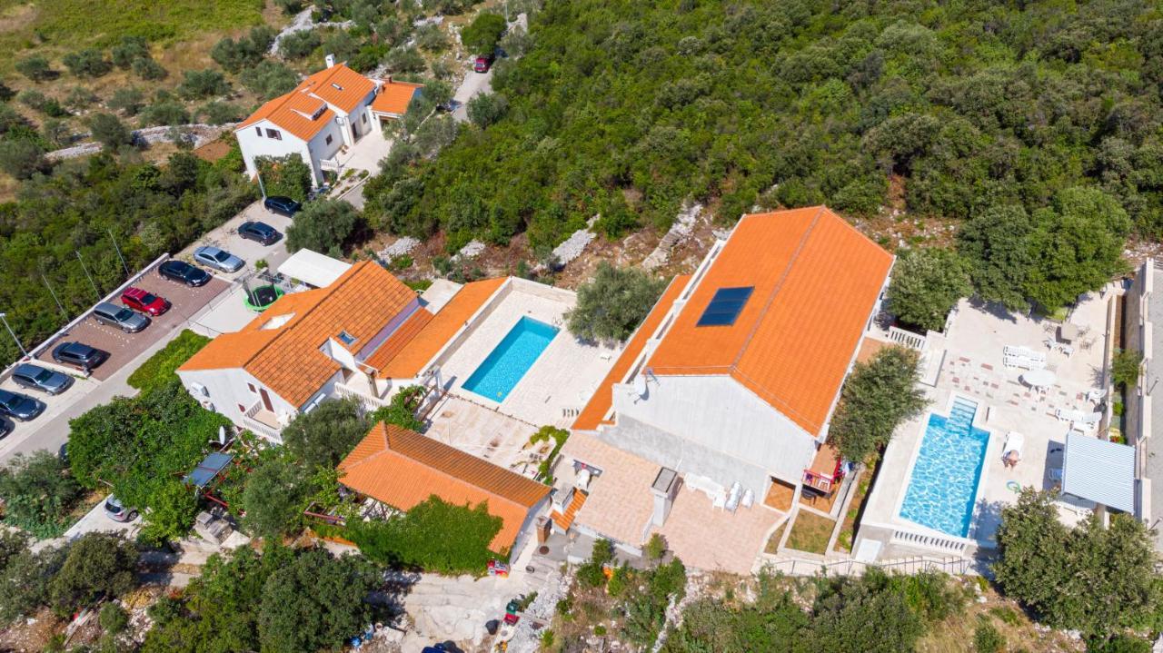 Villa Castello Zrnovo Eksteriør bilde
