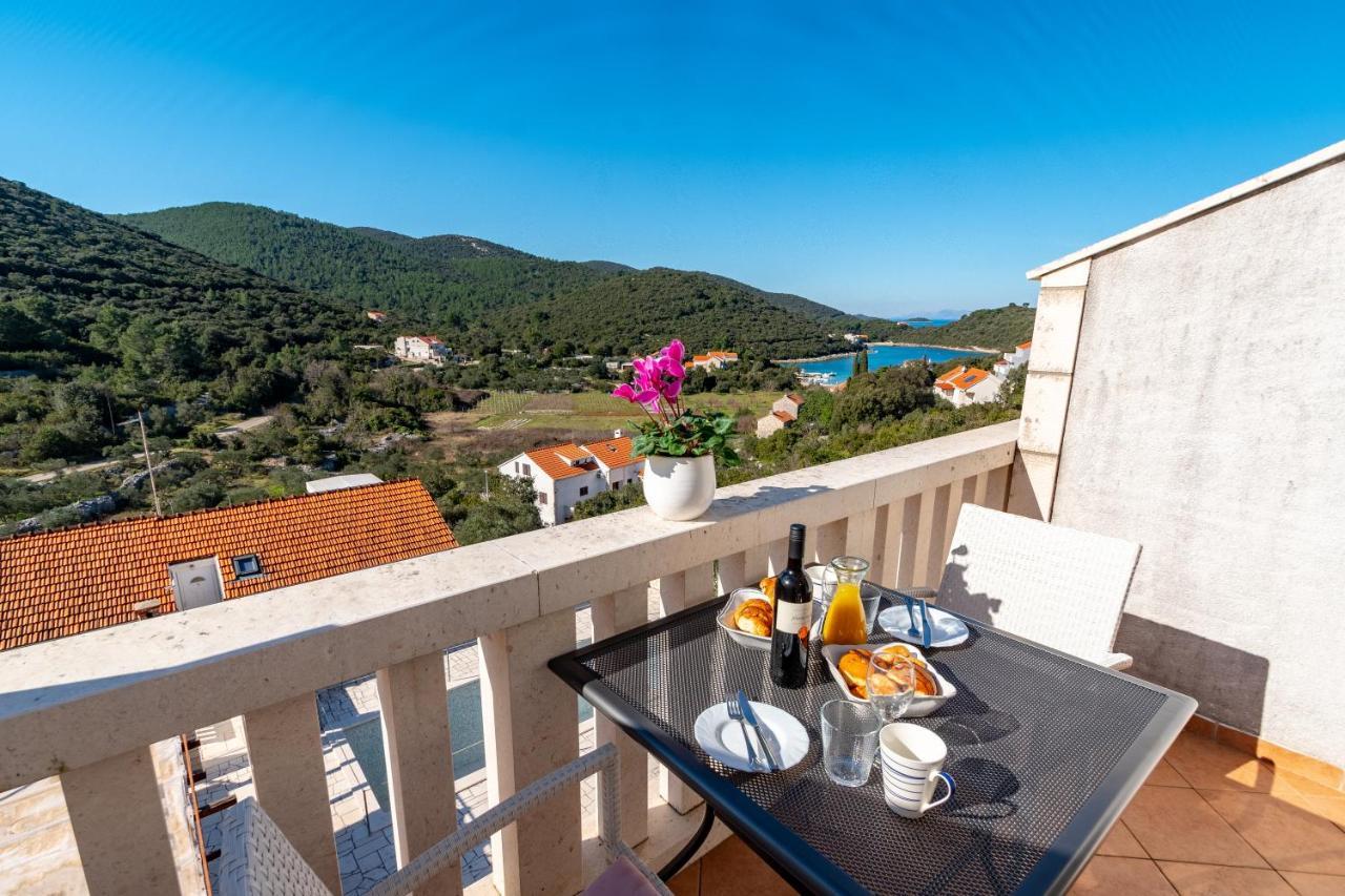 Villa Castello Zrnovo Eksteriør bilde